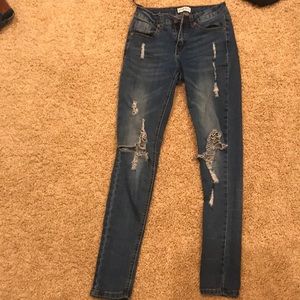 Salvaje denim distressed jeans